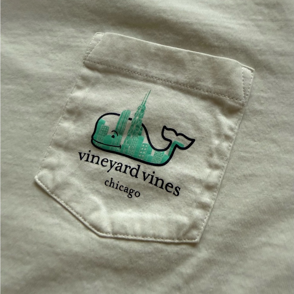 Vineyard Vines Chicago White Long Sleeve Tee - Picture 2 of 6